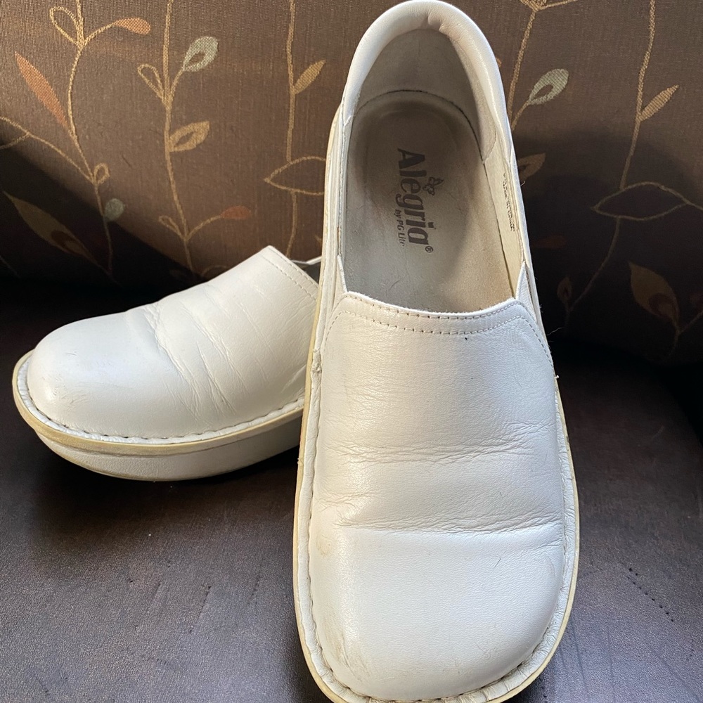 Allegria nursing shoes